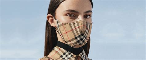 burberry mascherina covid|Everything You Need To Know About Burberry’s New Reusable .